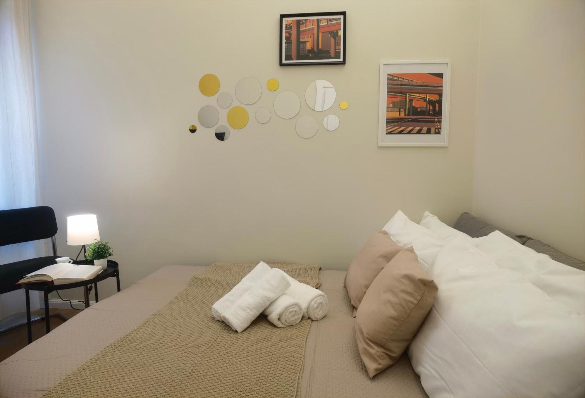 Metro Lodi Apartment โรม ภายนอก รูปภาพ